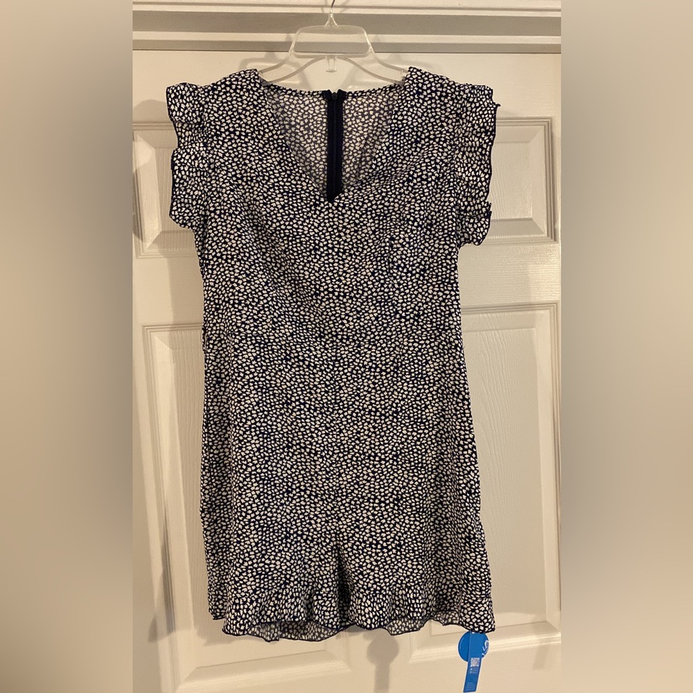 Cupshe romper size medium. Never worn. Comes with sash around waist